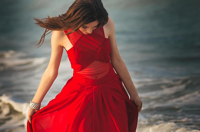 Красное Платье Жемчуг