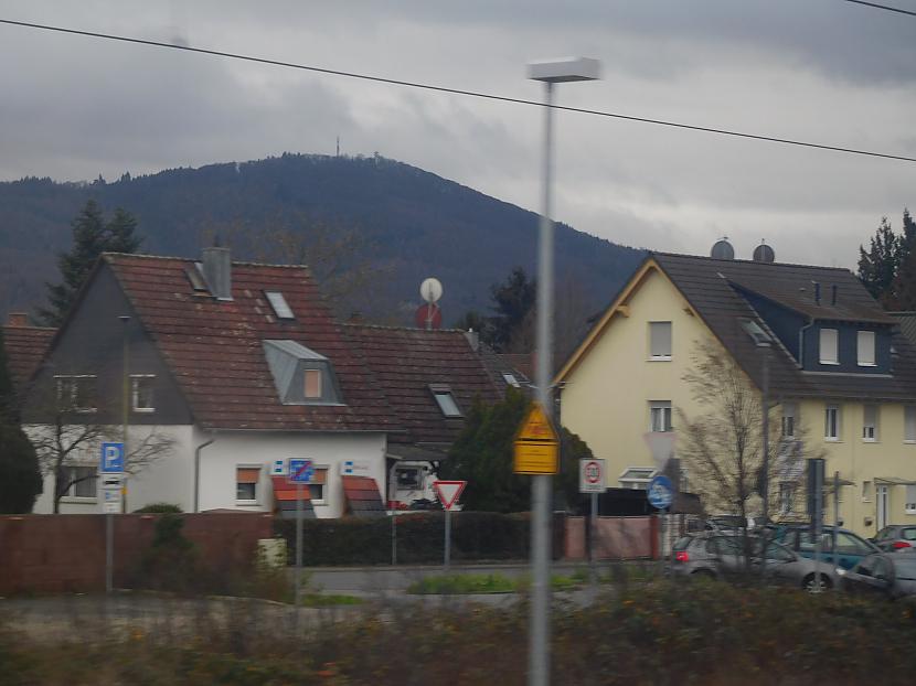 Heidelberga, tā gan nav Frankfurtes piepilsēta...