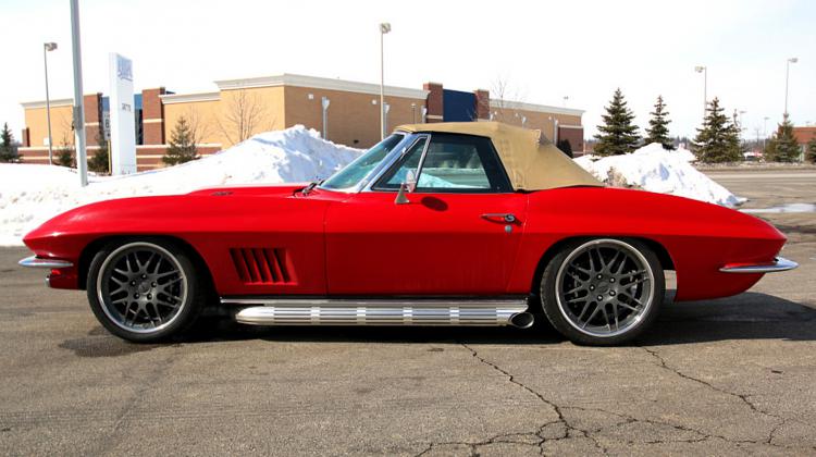 1967 Chevrolet Corvette tapšana.