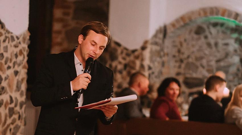 Novēlu gaišus, svētīgus Ziemassvētkus un Laimīgu Jauno 2021. gadu!!!