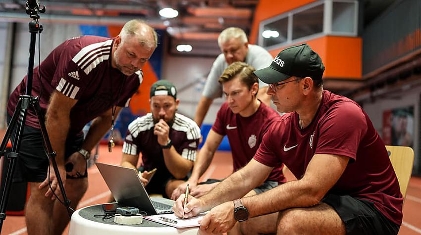 Rīgas Dinamo treneru korpuss ar Krievijas hokeja pieredzi