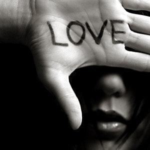Mīlēt nenozīmē būt vājam... Autors: Hope Mīlestība