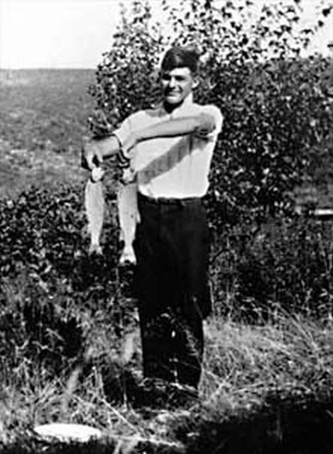 Ernest Hemingway fishing Autors: dzeimsons Slavenību Gigapaka