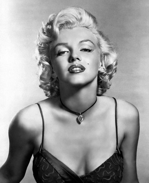 Marilyn Monroe Autors: mad dog Dzīvi un ne tik dzīvi...