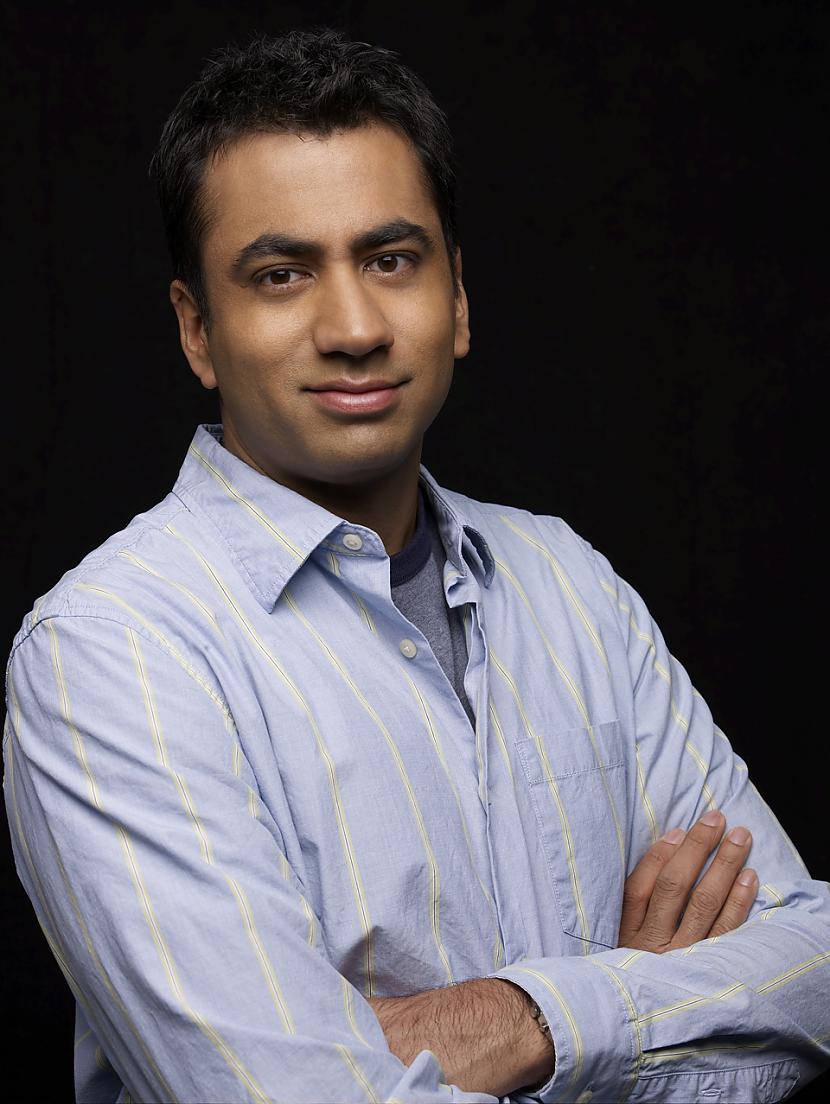  Autors: Fosilija Kal Penn (Kalpen Suresh Modi)