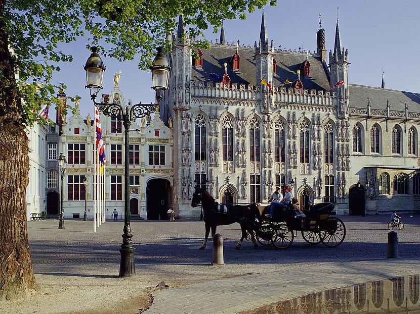 HorseDrawn Carriage Town Hall... Autors: dzelksnis ceļojums pa eiropu