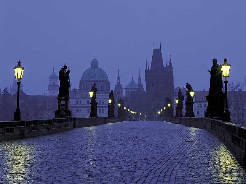 Prague at Dusk Czech Republic Autors: dzelksnis ceļojums pa eiropu