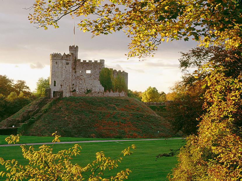 Cardiff Castle Wales United... Autors: dzelksnis ceļojums pa eiropu