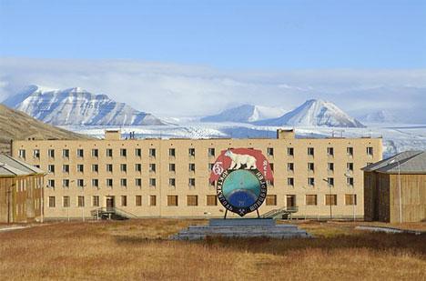 Mining Town of Pyramiden... Autors: hzT Spoku pilsētas un pamestas pilsētas no visas pasaules.