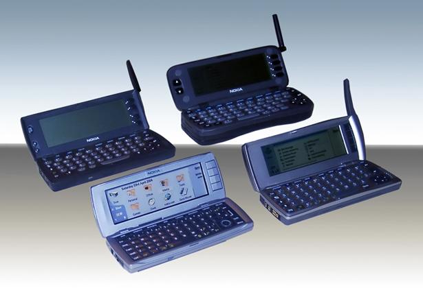 1997  Nokia 9000 Communicator ... Autors: somethinglikemelody Mobīlo telefonu dizaina  evolūcija  1983 - 2009  +apraksti