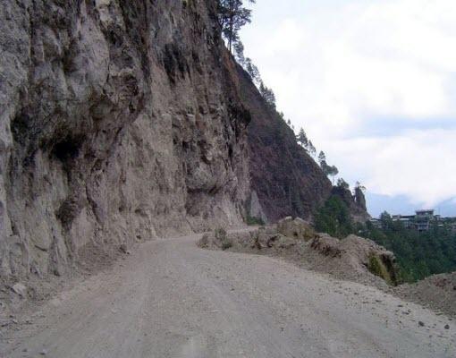 The Halsema Highway in the... Autors: eshan Pasaules sarežģītākie un bīstamākie ceļi