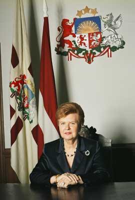 Iecelts amatā  1999 gada 8... Autors: Anziz Latvijas valsts prezidenti.