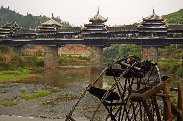 Chengyang Bridge Sanjiang of... Autors: Samaara Tilti.