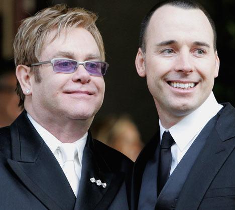 Elton John pirmo reiz atzina... Autors: UglyPrince Par seksualitāti