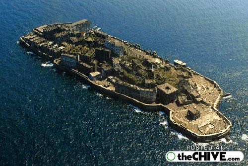  Autors: Shimmy Hashima island jeb sapnis rūdītiem vientuļniekiem.