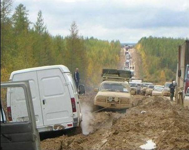 Ļenas lielceļš Krievijā Taču... Autors: jippo Pasaules interesantākie autoceļi.
