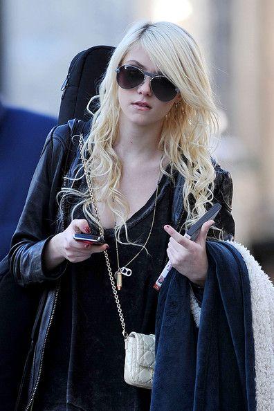  Autors: DarkParadise Taylor Momsen