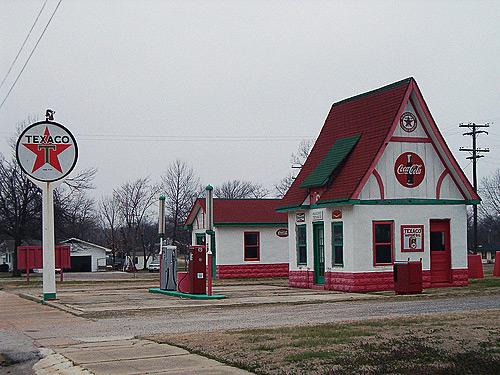 Texaco Gas Station  Kansas  ... Autors: Andy Uzpildīsim bākas ;)