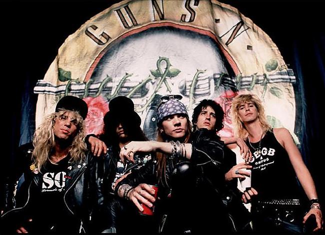 Guns n Roses Muzicēt sāka 1985... Autors: super94natural2010 Manu mīļāko grupu tops.