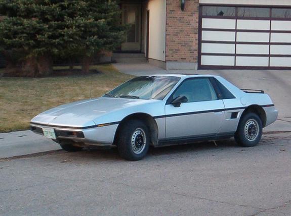 1985 gada Fiero Autors: GET MONEY Pontiac