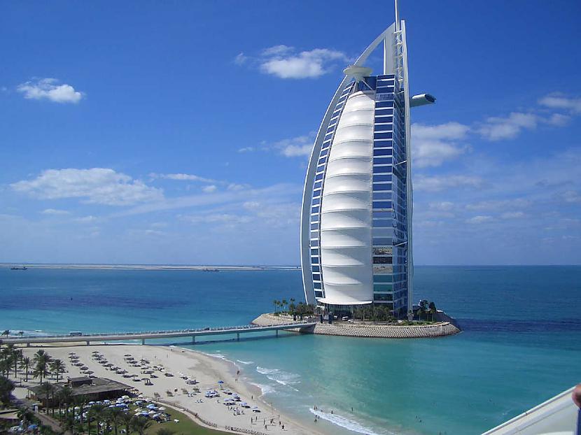 Mākslīgās salas piekrastē... Autors: The chosen one Dubaija - Fakti, interesantākās vietas.
