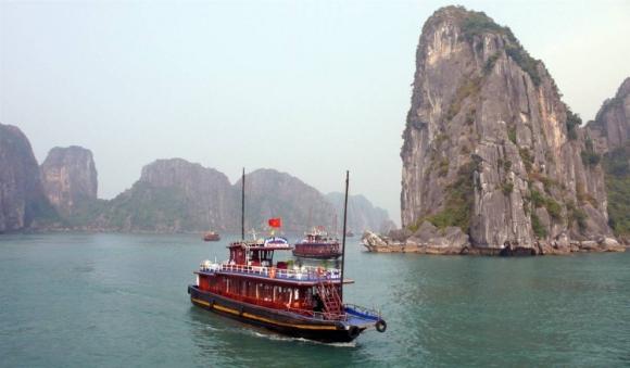 Halong Bei salas Vjetnamā Autors: Burns Dabas brīnumi.