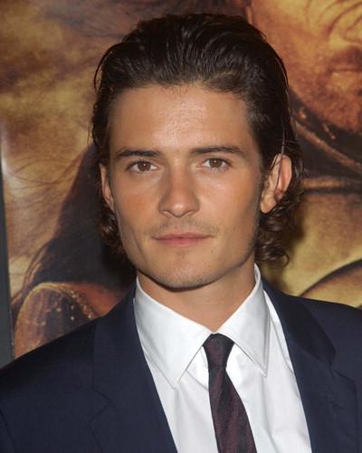  Autors: kenny Orlando Bloom