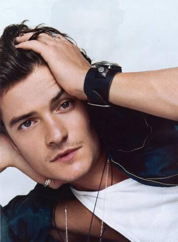  Autors: kenny Orlando Bloom