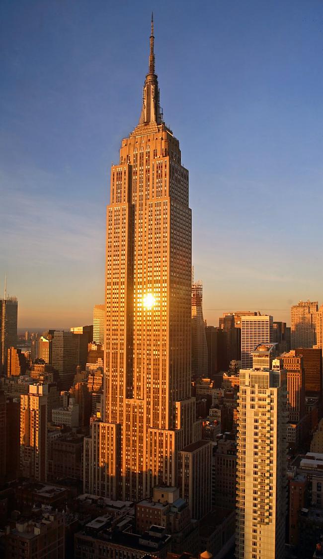 Empire State Building  ASV... Autors: Naglene Pasaulē apbrīnojamākās celtnes 3