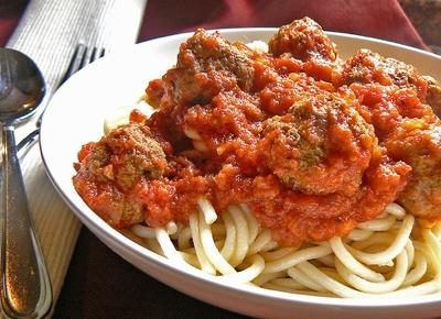 spagetī un kotletes Daži saka... Autors: heh Top 10 ēdienu kombinācijas.