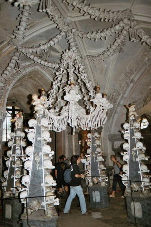  Autors: Rizais Sedlec Ossuary