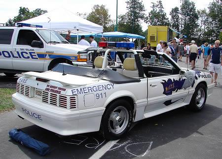 1988 gada Ford Mustang... Autors: Kūpers 15 Visforšākās policijas mašīnas