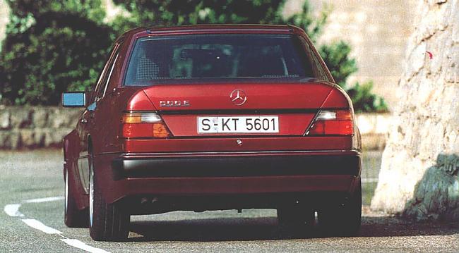 500E Autors: Realist Mercedes-Benz w124