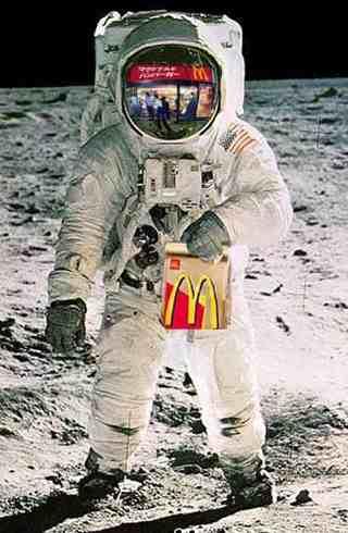 Pirmais McDonalds restorāns... Autors: MilfHunter Nedzirdēti fakti