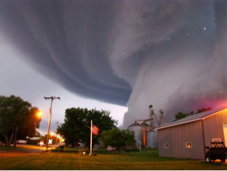  Autors: Fosilija Tornado