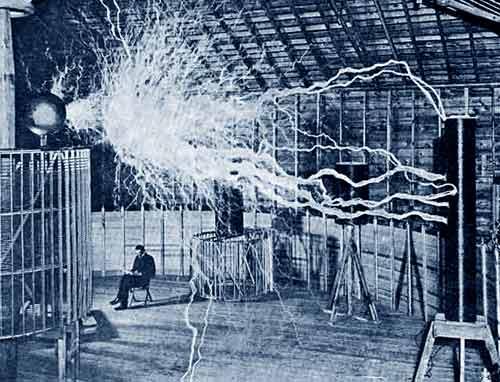 4 Autors: TheCielavina Nikola Tesla