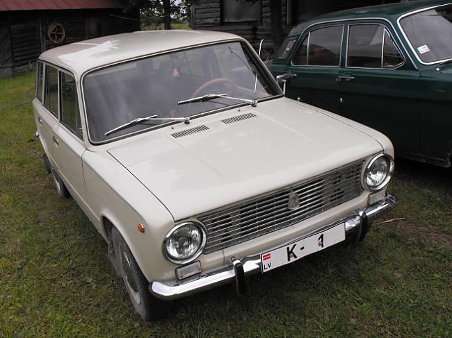 VAZ2102 Autors: LV1943RPB VAZ-2102