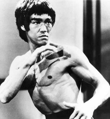 ENTER THE DRAGON  1973 rež... Autors: BLACK HEART Filmas, kuras pārveidos tavu dzīvi!