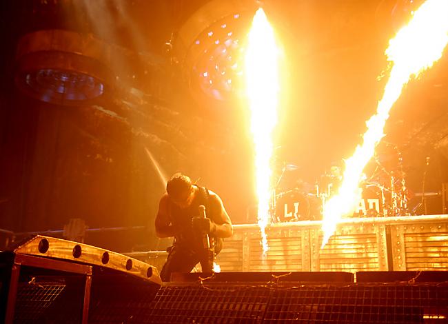 kadrs no koncerta Arēnā Rīga Autors: 99niggabytes Dažas figņas par un ap Rammstein!