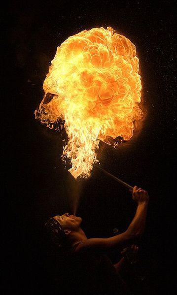  Autors: agonywhispers Paspēlējies ar uguni