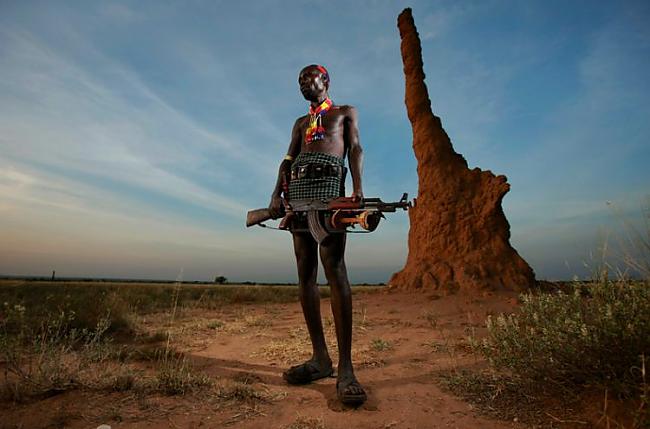  Autors: agonywhispers Omo Valley ciltis, kas dzīvo  Dienvidu Etiopijā
