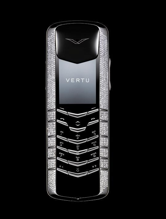 4 Vertu Diamond Cena 50000... Autors: mehmeh Pasaules 10 dārgākie tālruņi
