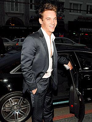  Autors: linda777 Jonathan Rhys Meyers