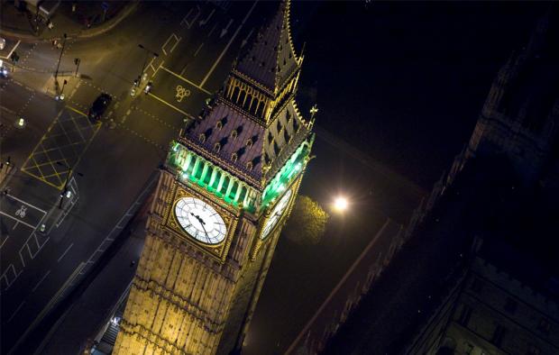 2Big Ben above the Houses of... Autors: Latviete Virs Londonas naktī.