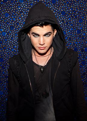  Autors: beciitis Adam Lambert. The best... :)