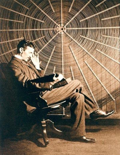  Autors: Eldzux Nikola Tesla