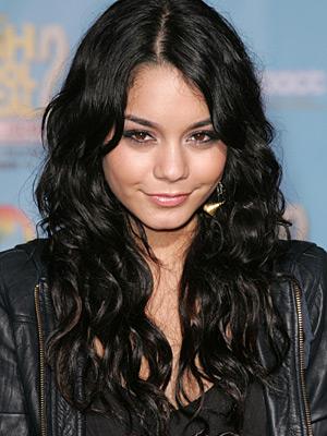 Top 6 Vanessa Hudgens High... Autors: Fosilija Mans seksīgāko sieviešu Top 10.