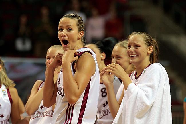   Autors: ak34 Foto: Dāmas pārliecinoši uzvar Serbijas izlasi