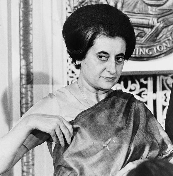 Indira Gandi diriģente ... Autors: MEGRUBI pēdējie vārdi