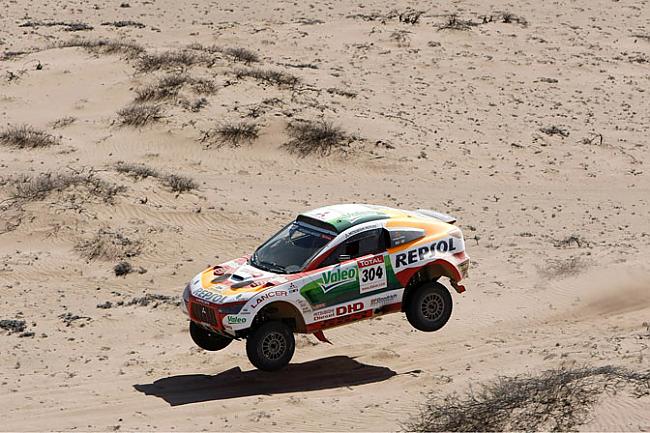 Mitsubishi Pajero Autors: Ekskluzīvais rally raid dakar .......